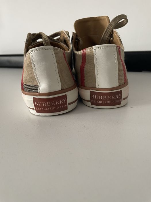 Tenesi Burberry Burberry Burberry