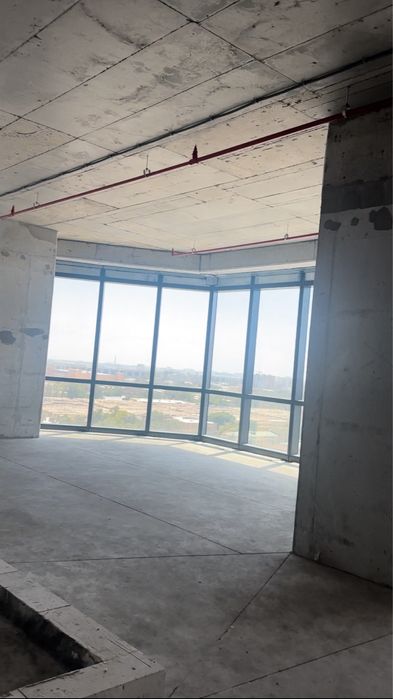 Сдается премиум готовый офис в Pyramit Tower 3/10/51 104 квадратных