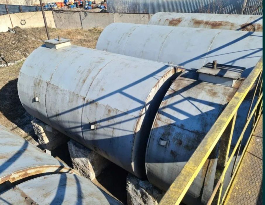 ЦИСТЕРНА бочка резервуар.