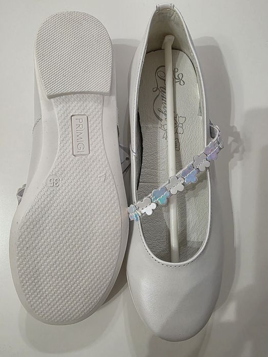 Primigi бели обувки балеринки