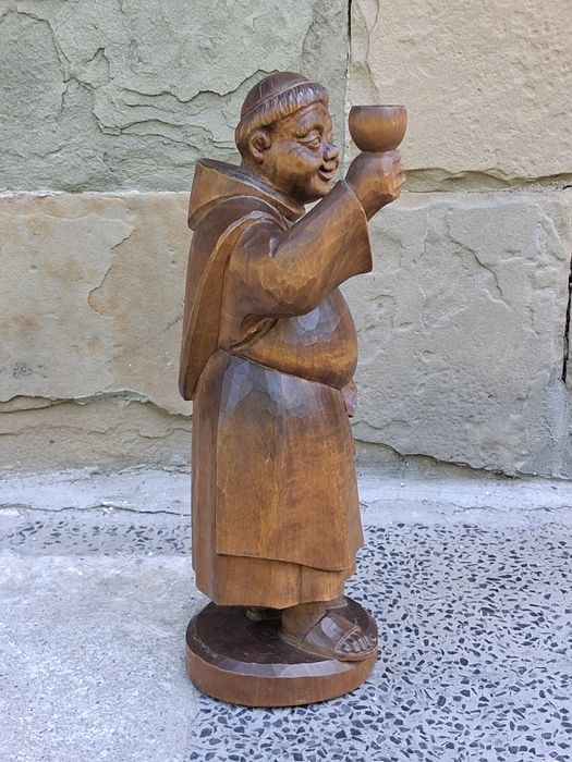 Красива Стара Дървена Фигура Монах