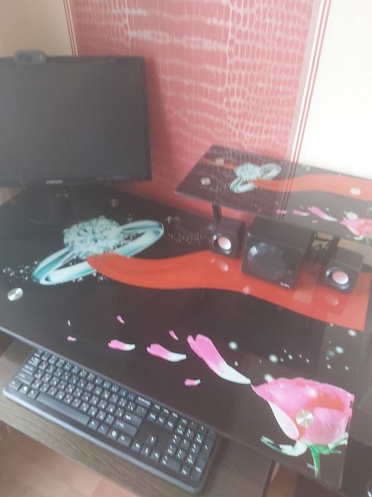 Компьютерный стол