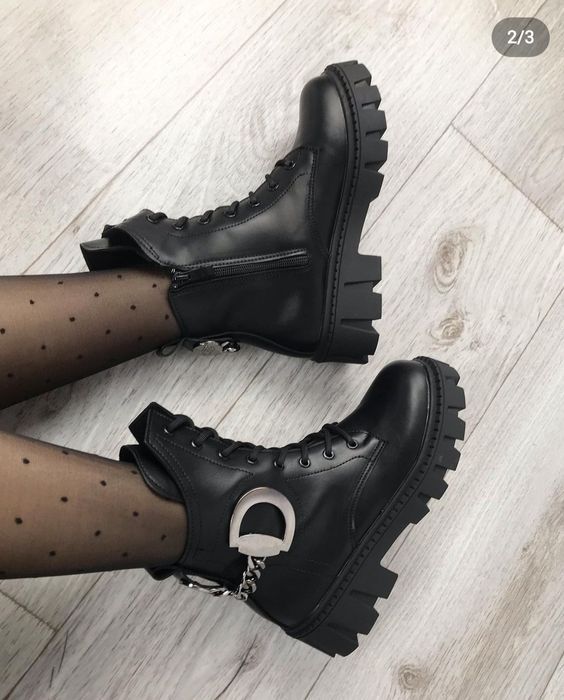 Распродажа демисезонных ботинок