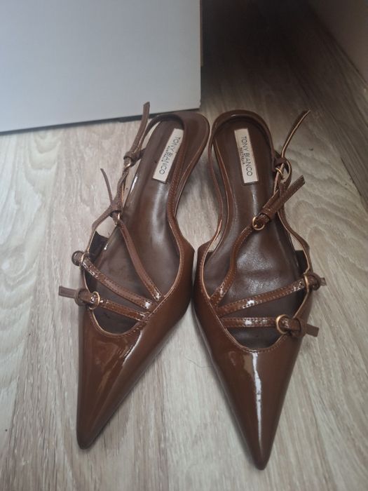 Slingbacks Tony Bianco cu barete multiple, mărimea 37, maro ciocolatiu