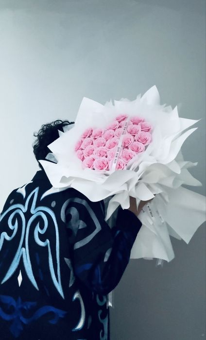 Роза , букет Қызғылт раушан гүл шоғы – сәнді букет