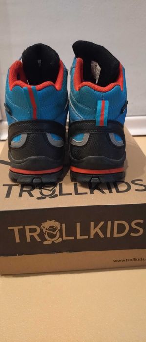 Туристически обувки TROLLKIDS