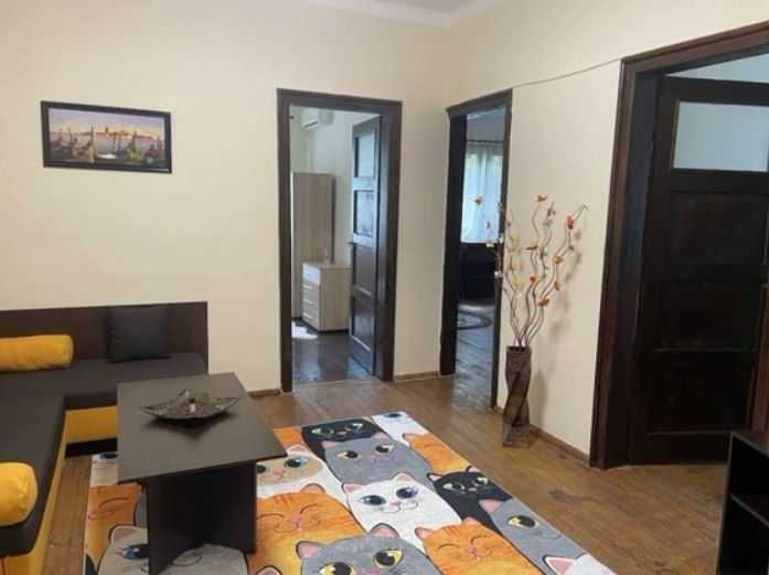 Дава се под наем Четиристаен апартамент в София, Яворов - 110 кв.м за 796.62 € - Снимка #1