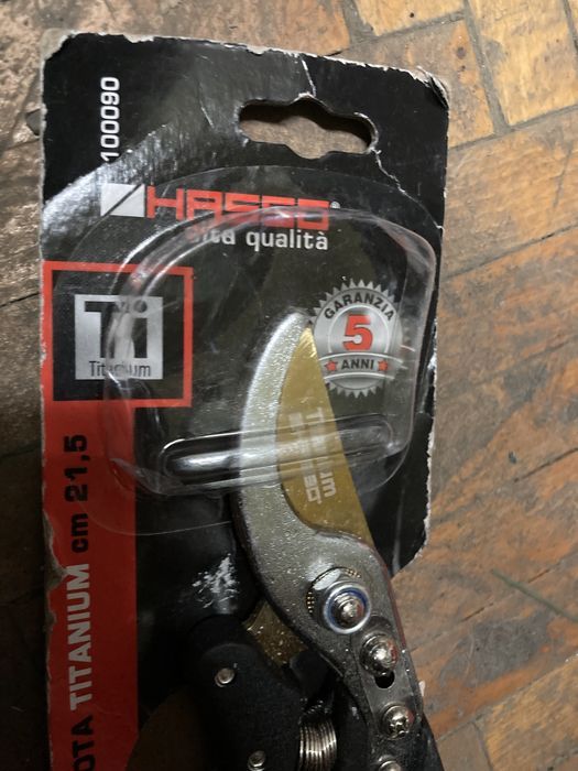 Foarfec Vie Hasso Italia cu Lama de Titan