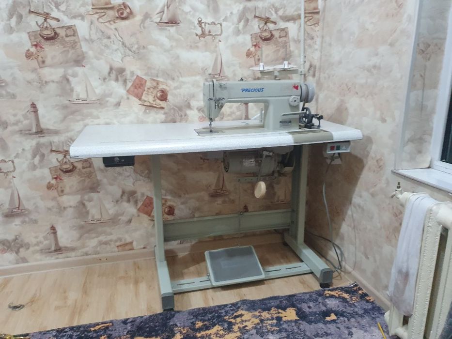 Швейная машина отличная состояние