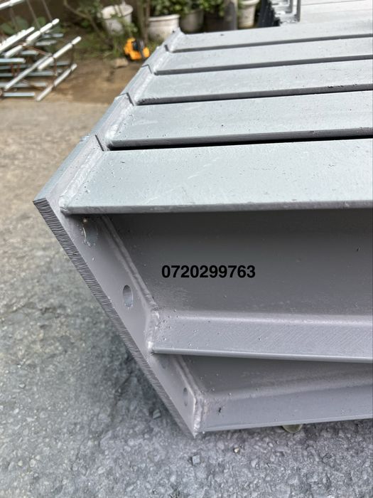 Vând structura metalică din stoc 200 Mp  10Mx20Mx4M confecționat din IPE 160