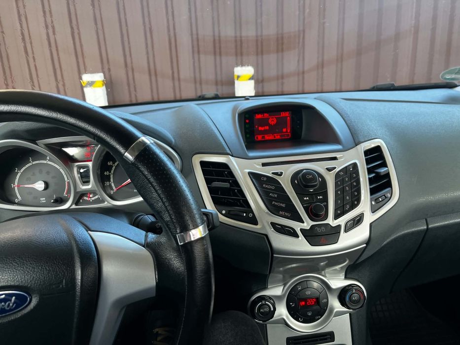 Ford Fiesta 2009 1.3 benzină