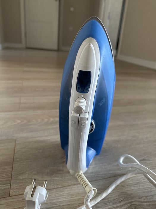 Срочно, продам утюк в рабочем состояний !