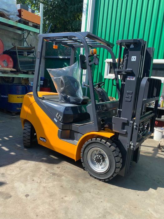 Motostivuitor Stivuitor NOU De Vanzare 2500KG STOC