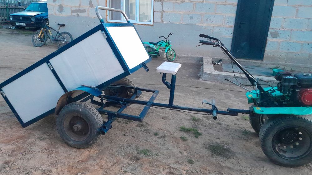 Продам мотоблок с прицепом
