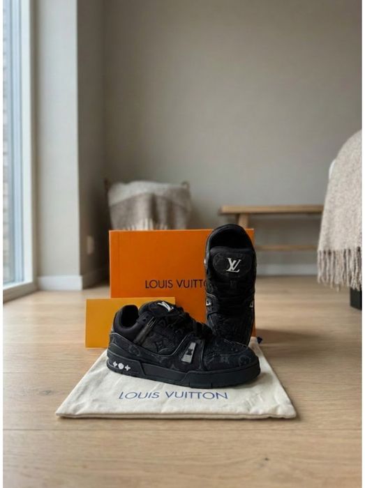 Adidasi Louis Vuitton Black Premium