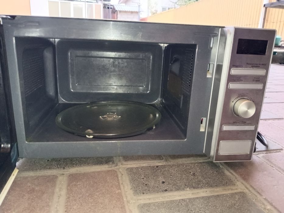 Продам микроволновка  AVA  рабочий