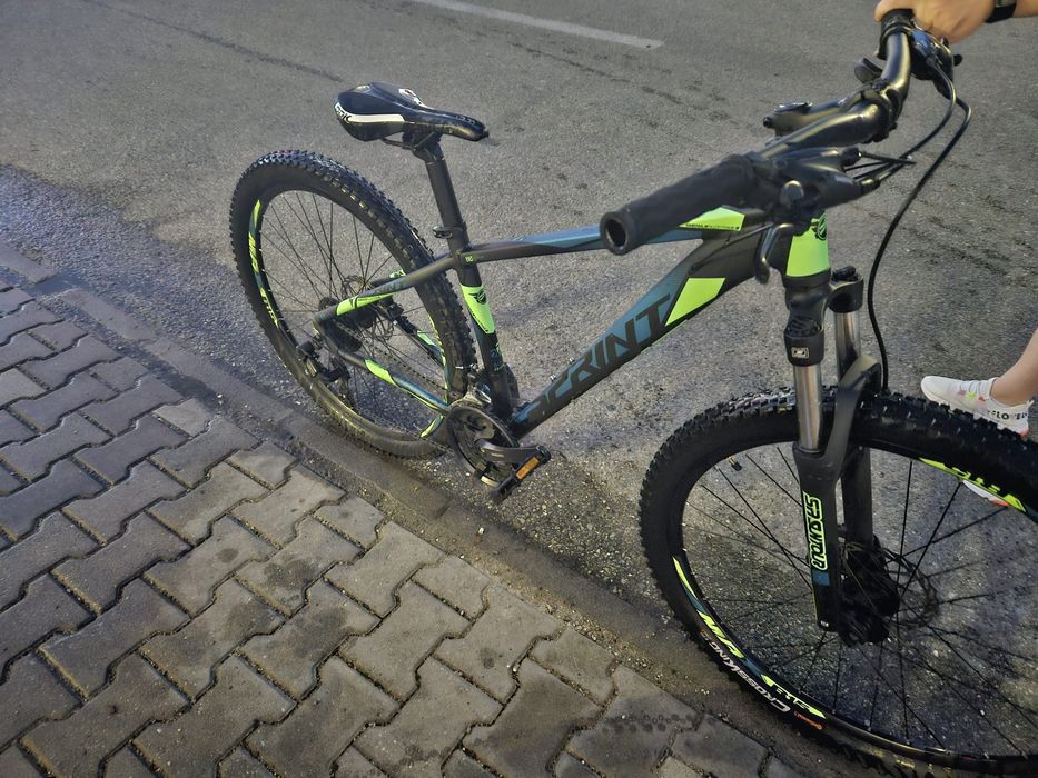 Vand biciclete in perfecta stare