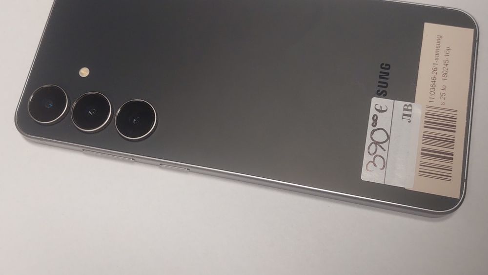 Samsung S25FE 8GB/128 GB  Нов