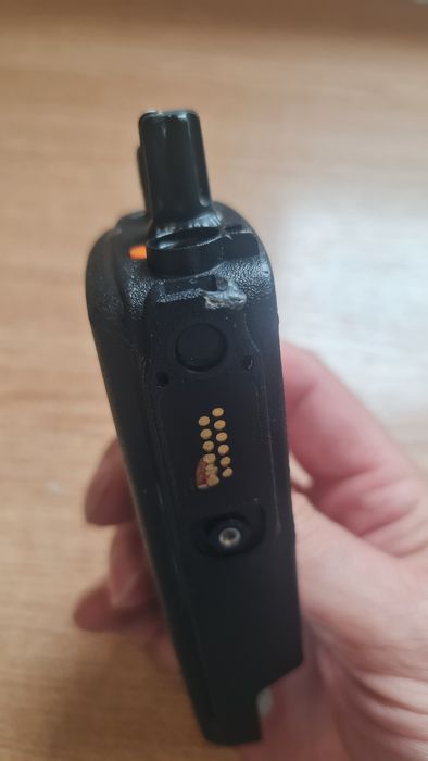 Motorola dp 4400 uhf