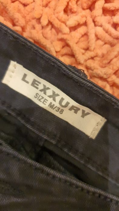 Blugi Bershka nr 40/ Lexxury nr M 38
