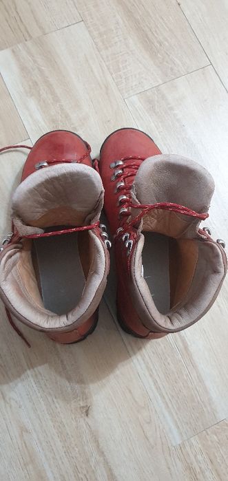 Vând bocanci iarna millet