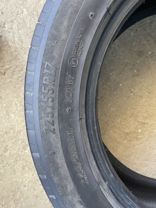 225/55R17 Lassa Driveways Dot 20-21