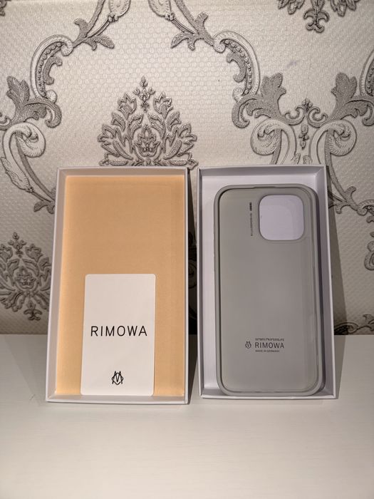 Rimowa iPhone Case(Authentic)