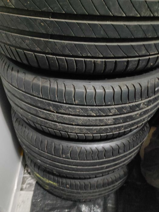 Оригинални джанти Citroen 16'' и гуми MICHELIN 215/55/16