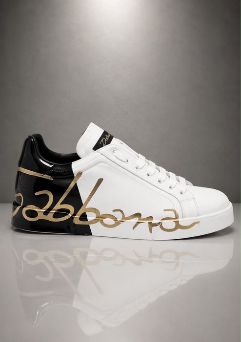Dolce Gabbana.