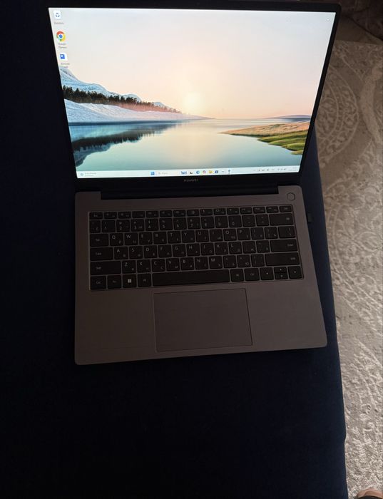Huawei Matebook D14 / 8