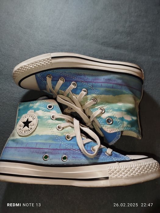 Teniși Converse .