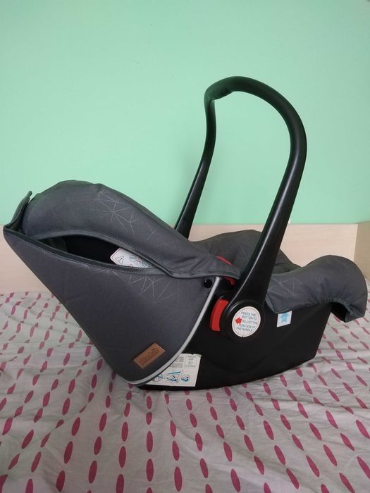 Столче /Кошница за бебе CHIPOLINO