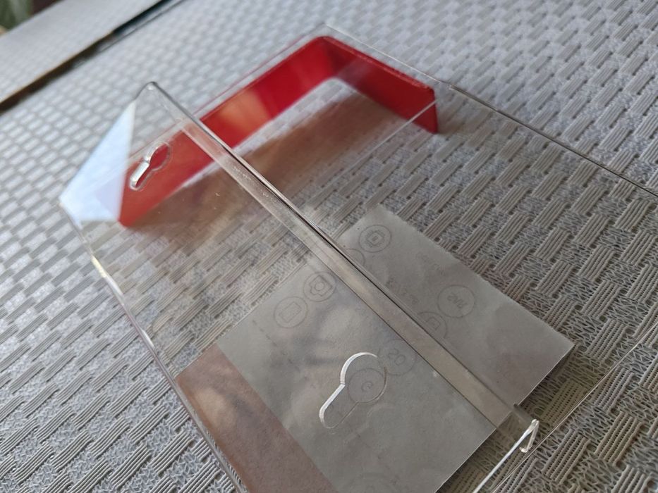 Suporturi slatwall pt telefon, cu spatiu pentru fișa tehnică