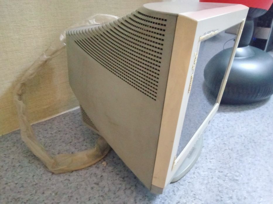 Продам монитор LG