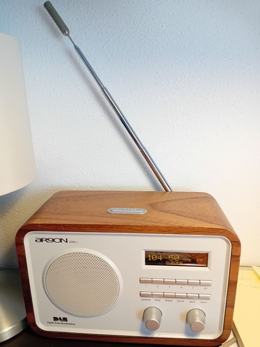 Radio Areon. Pret 100 lei