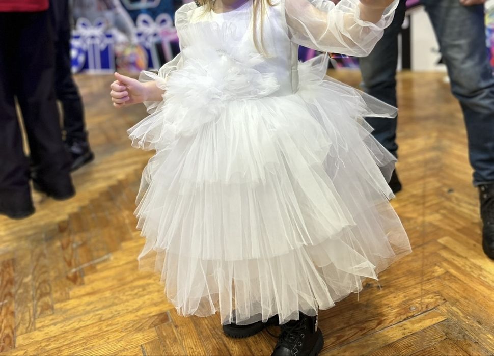 Продам платье на девочку