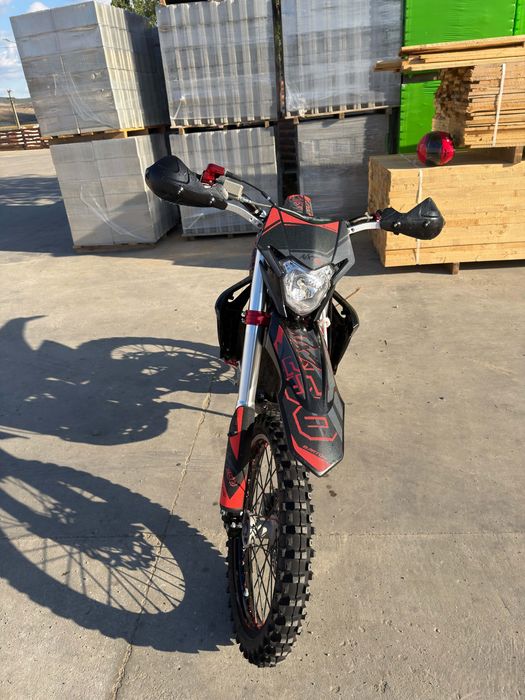 Barton 250cc.