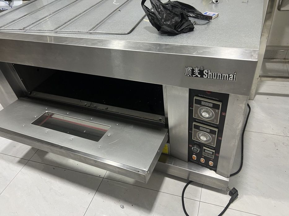 Профессиональная хлебопекарная печь марки Shunmai.Модель FKB-1