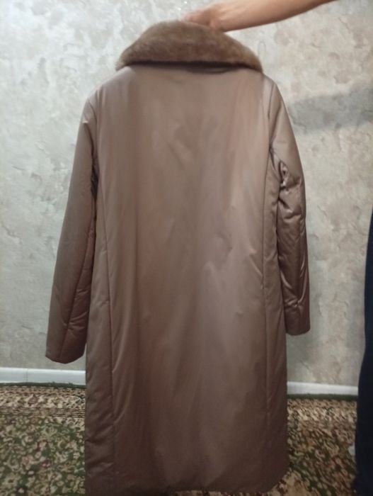 Продается зимний пуховик