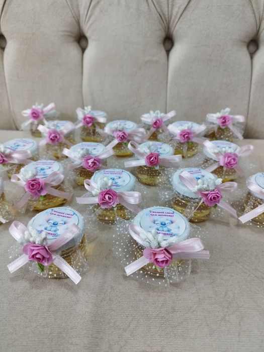 Бурканчета с мед  за подарък