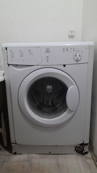 Продаю стиральную машинку