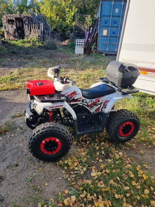 Квадроцикл в отличном состоянии .