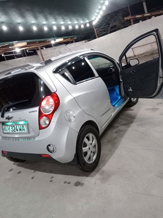 Spark sotiladi qarab haydalgan