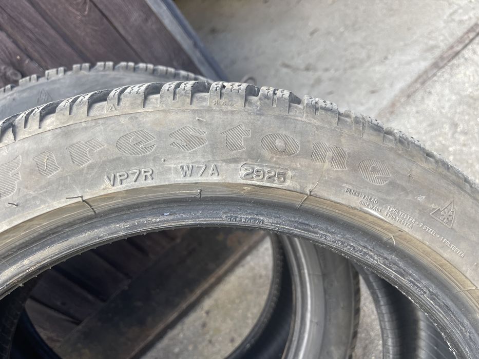 Зимни гуми - 225/45/17 , Firestone  , 8мм , Дот 2925 , на един сезон . Бартер за 205/55/17
