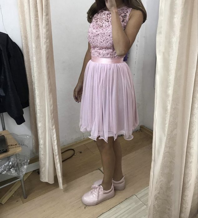 Розова рокля “Нежна магия”