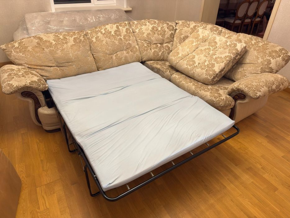 Угловой диван  с креслом