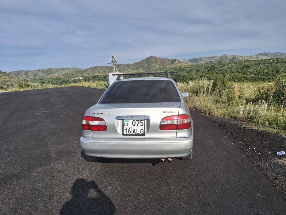 Продам автомобиль Тайота королла