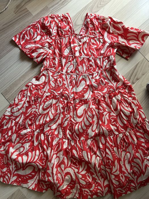 Разкошна лятна рокля Zara