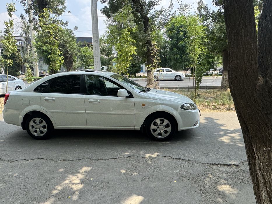 Gentra 2023 / 3- poz avtomat full