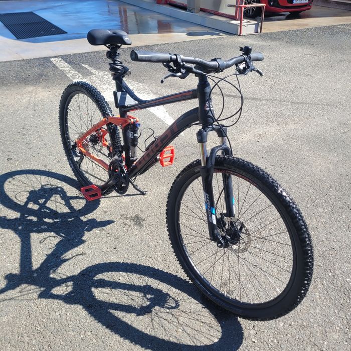 Vând bicicleta ghost kato 27.5 Fs